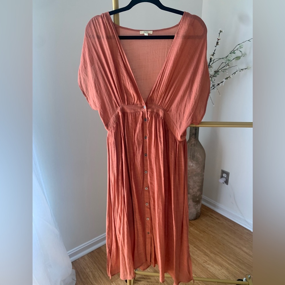 Short sleeve midi dress from magnolia boutique size L.